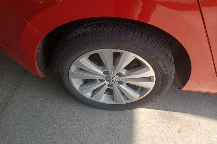 Used Volkswagen Golf Sportsvan 2016 230TSI Automatic Trend Edition
