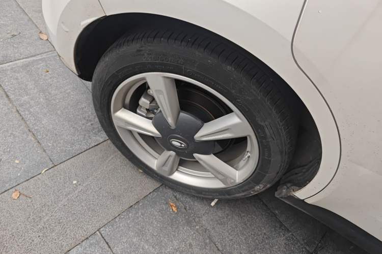 Used ORA Good Cat 2021 400km Standard Range Athena Edition Lithium Iron Phosphate Right Rear Wheel Hub