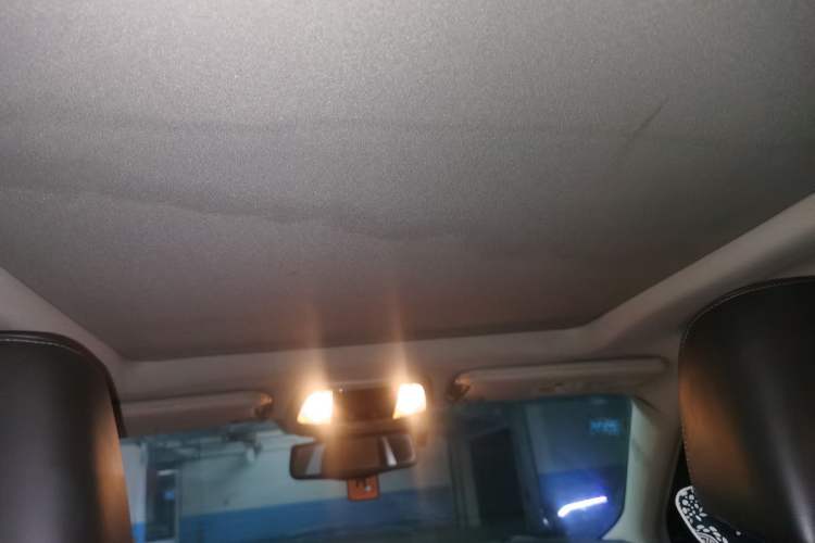 Used Chrysler 300C 2013 3.6L Premium Edition
