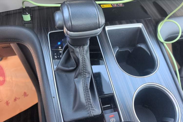 Used Toyota Granvia 2023 2.5L Hybrid Flagship VIP Edition Gear Lever