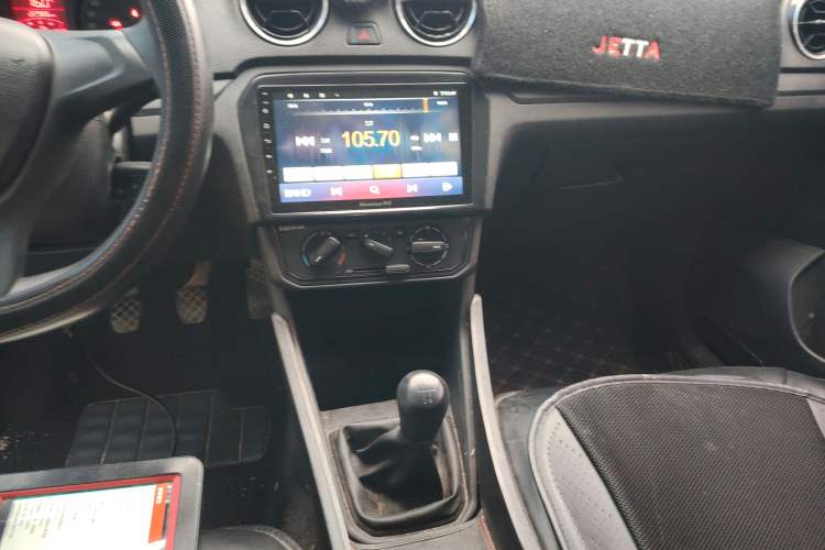 Used Volkswagen Jetta 2017 1.4L Manual Fashion Edition