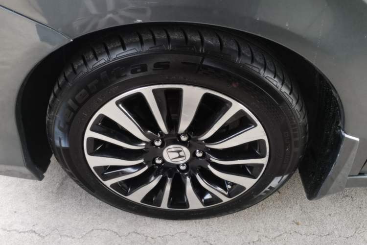 Used Honda Crider 2013 1.8L automatic comfort version