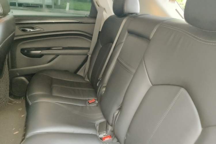 Used Cadillac SRX 2015 3.0L Comfort Version Left Rear Seat