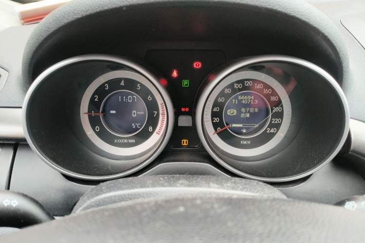 Used Bestune X80 2015 2.0L Automatic Comfort Anniversary Edition
