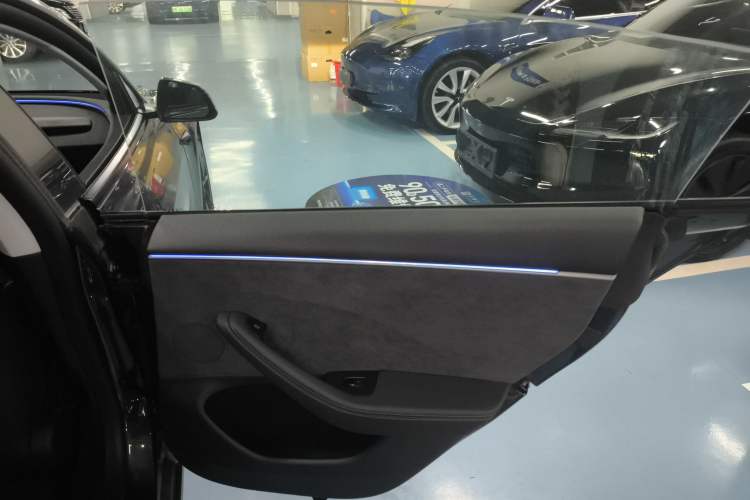 Used Tesla Model 3 2024 High-Performance All-Wheel-Drive Version