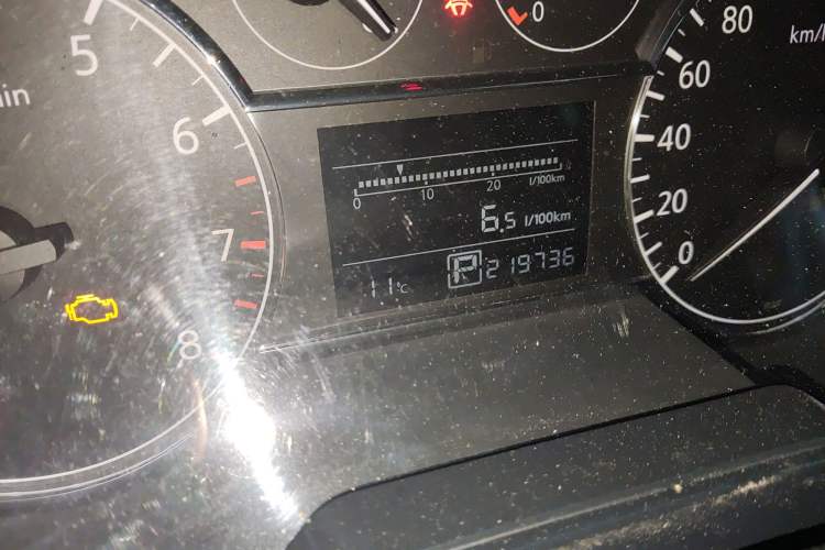 Used Nissan Tiida 2011 1.6L CVT Smart Version