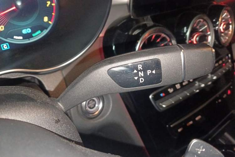 Used Mercedes-Benz C-Class 2021 C 260 Star Edition Gear Lever
