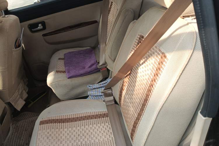 Used Dongfeng Fengon 330 
