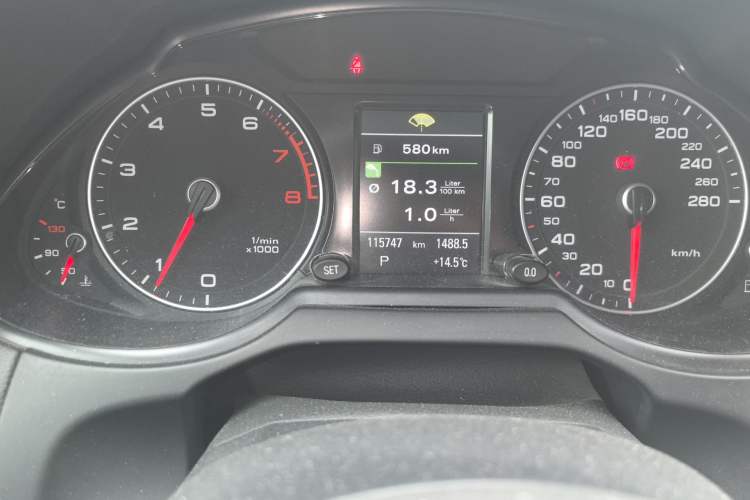 Used Audi Q5 2015 40 TFSI Comfort Model
