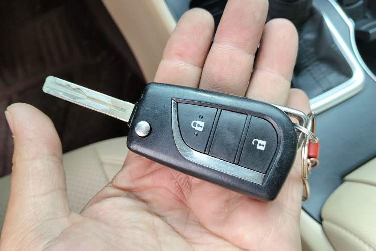 Used Toyota Highlander 2018 2.0T Two-Wheel Drive Elite Edition 7 Seats Emission Standard China V
