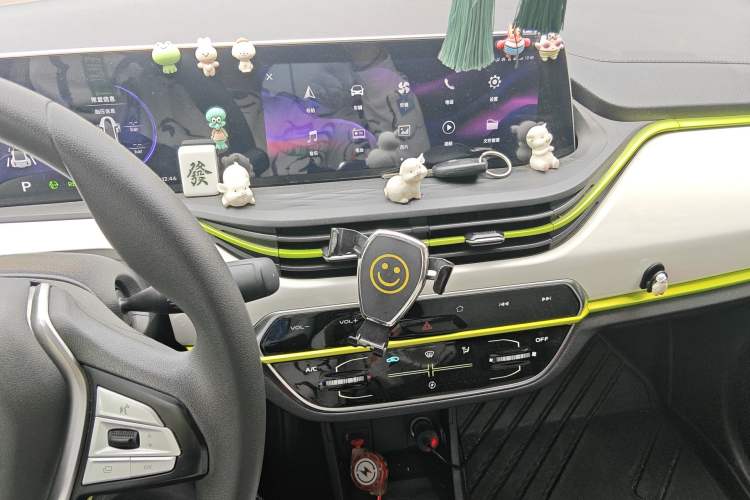 Used CHANGAN Benni E-Star 2020 Xinyue Edition Lithium-NMC Audio And AC Panel