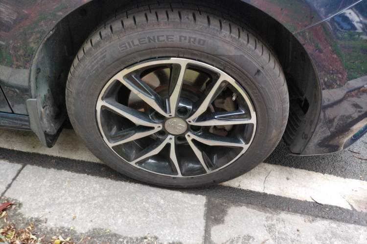 Used BYD Song MAX 2017 1.5T Manual Smart Connect Luxury 7-Seater
