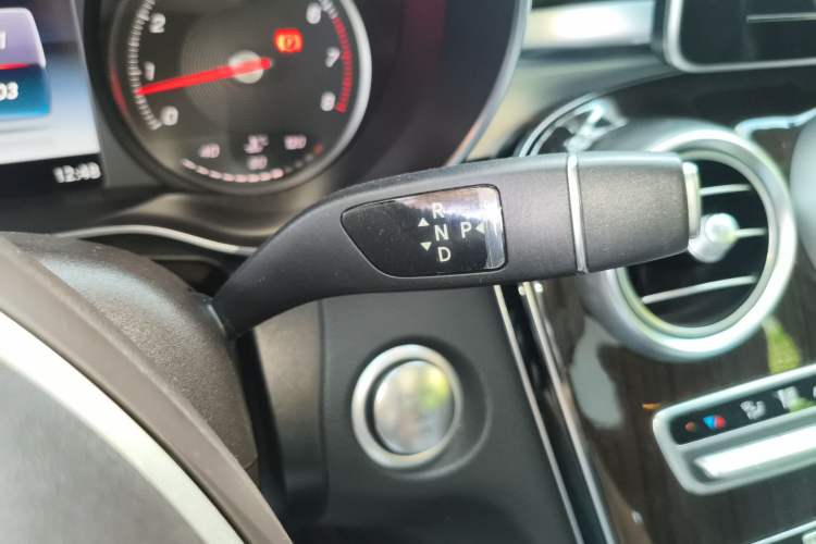 Used Mercedes-Benz GLC 2018 Facelift GLC 260 4MATIC Luxury Edition
