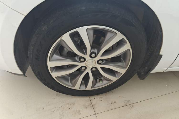 Used Buick GT 2019 18T Automatic Connected Elite Model China VI Standard Left Front Wheel Hub