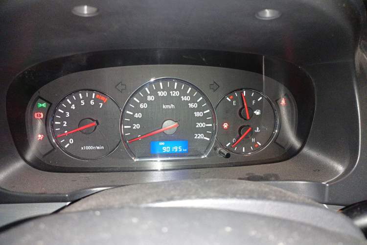 Used CHANGAN Alsvin V5 2012 1.5L Manual Sport Version China V Standard