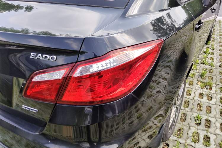 Used CHANGAN Eado 2015 1.6L Manual Luxury Model China V Standard