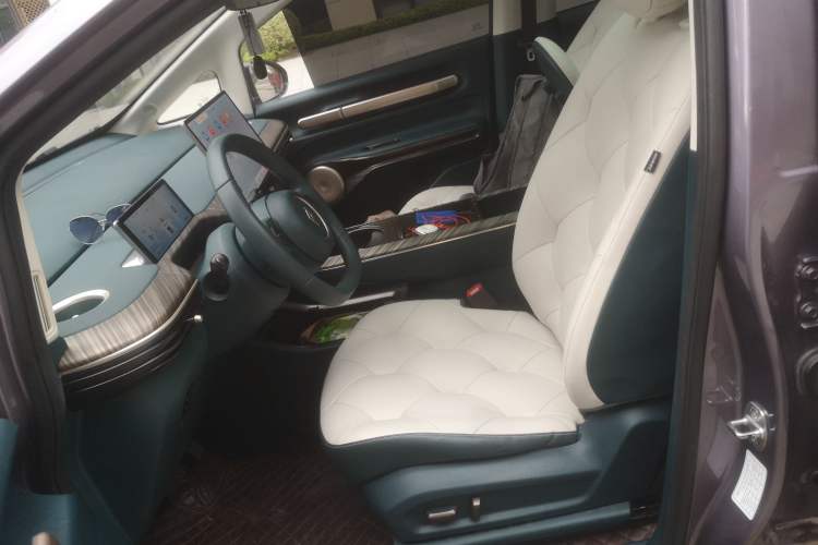 Used Baojun Cloud 2023 460 Max Lingxi Version
