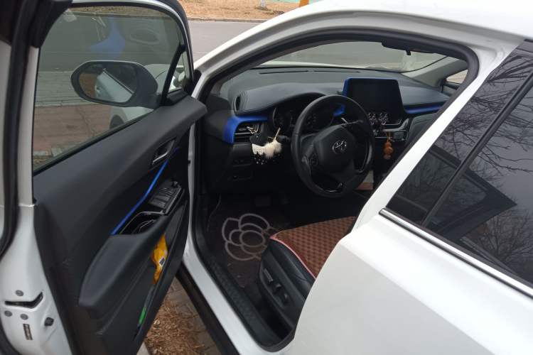 Used Toyota C-HR 2021 2.0L Luxury Edition
