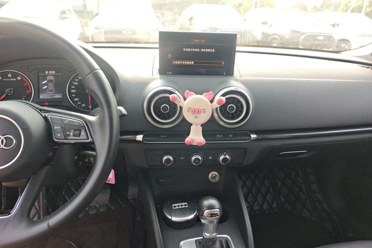 Used Audi A3 2020 Limousine 35 TFSI Fashion Edition China VI Emission Standard
