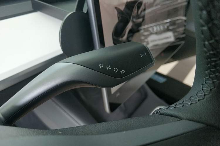 Used Tesla Model Y 2022 Long-Range All-Wheel-Drive Version
