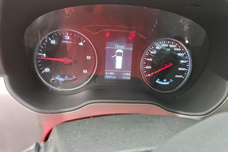 Used JAC Refine M4 2020 2.0 CTI Diesel Manual Jingrui Model China VI Standard
