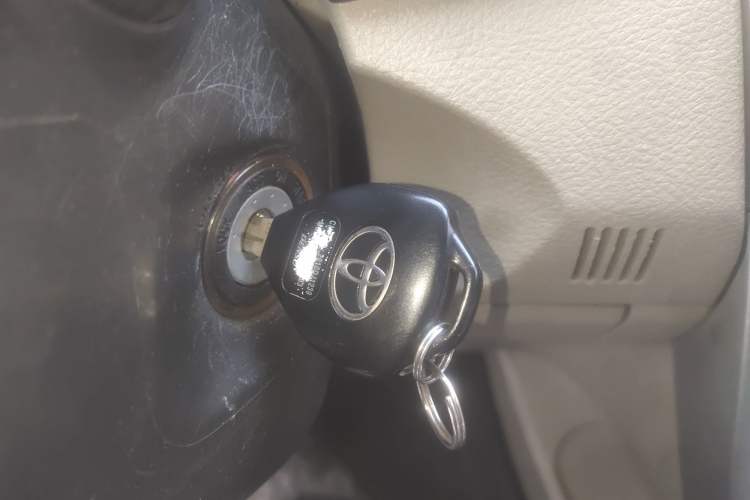 Used Toyota Corolla 2014 1.6L Manual GL