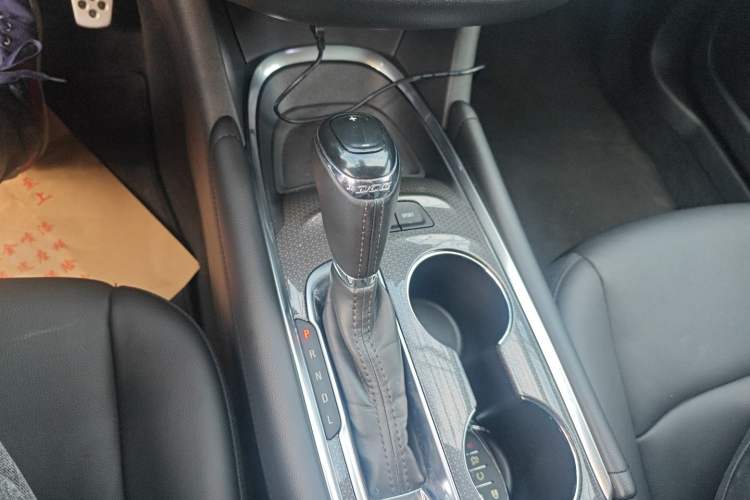 Used Chevrolet Malibu XL 2016 1.5T Dual-Clutch RuiShang Edition Gear Lever