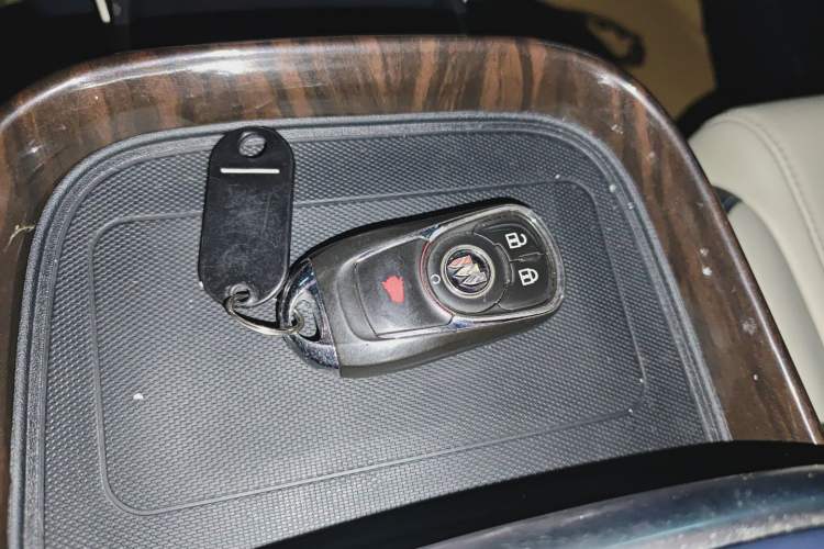 Used Buick GL8 2020 ES Land Cruiser 653T Comfort Edition
