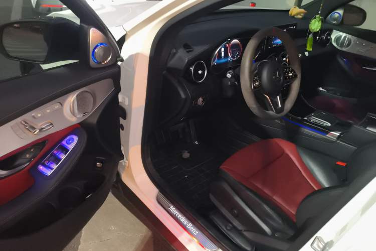 Used Mercedes-Benz GLC Coupe 2020 GLC 260 4MATIC Coupe SUV Driver Seat