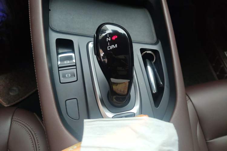 Used Haval F7 2019 1.5T Two-Wheel-Drive i-Type China VI Standard Gear Lever