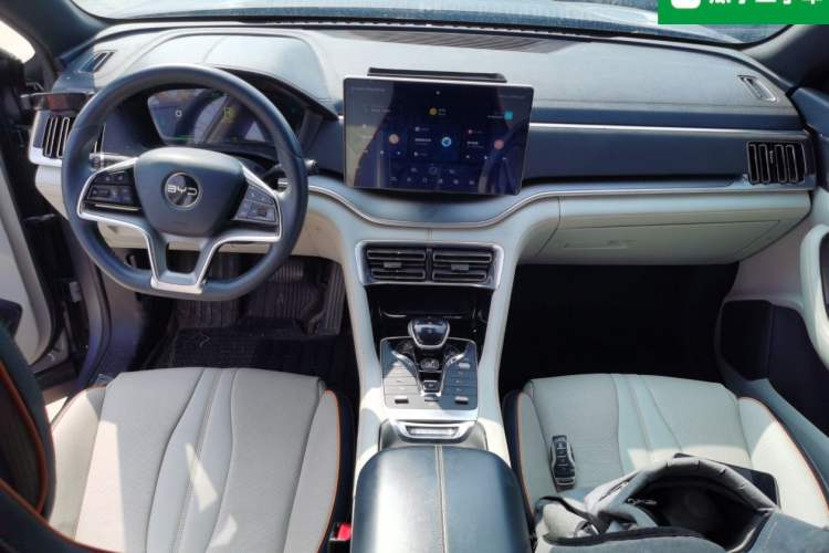 Used BYD Song PLUS New Energy 2021 DM-i 51KM Prestige Model Center Console