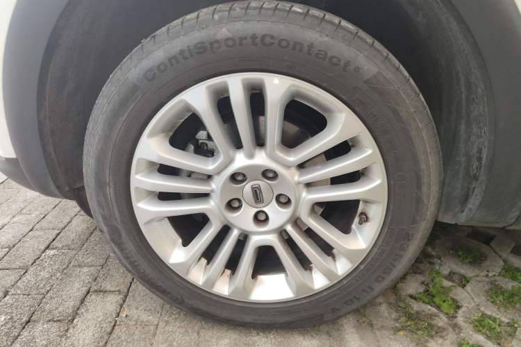 Used Qoros 5 2017 1.6T Automatic Prestige Model