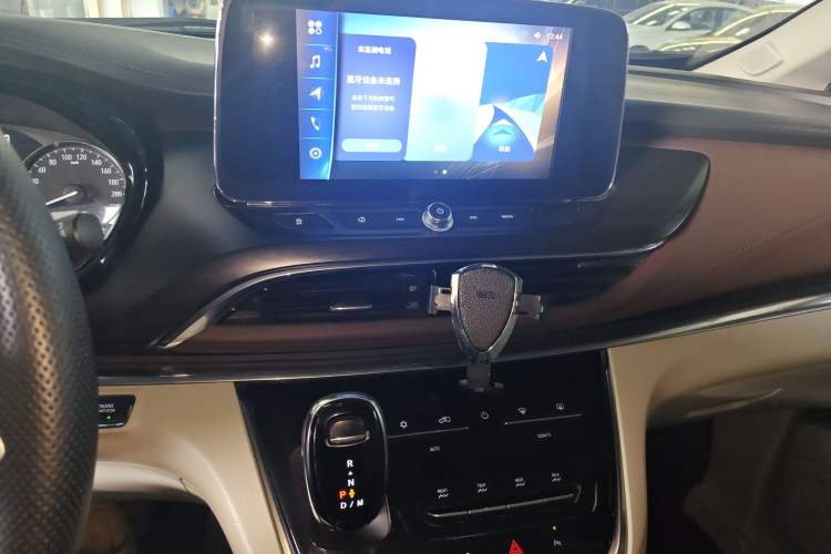 Used Buick GL8 2021 Land Cruiser Executive Class 652T Comfort Model
