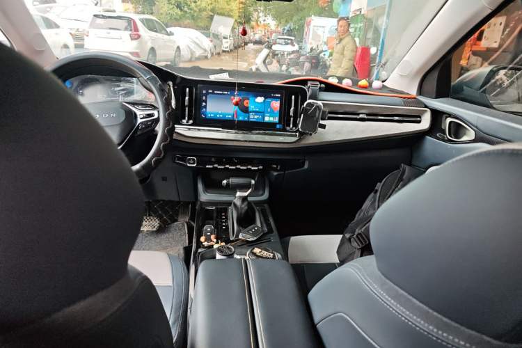 Used Baojun RM-5 2019 1.5T CVT 24-Hour Online Luxury Version 6 Seats