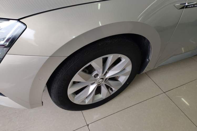 Used Skoda Superb 2019 Facelifted TSI280 DSG Comfort Edition
