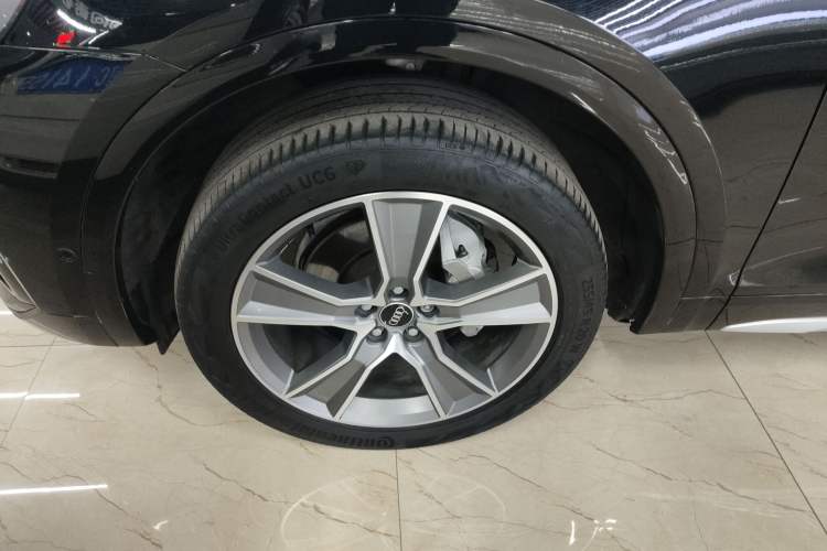 Used Audi Q5L 2022 Updated 45T Luxury Dynamic Version
