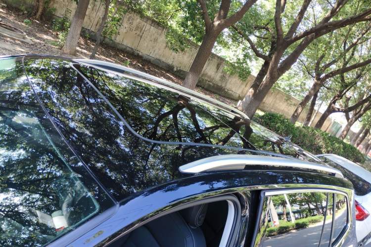 Used Volkswagen Tiguan L 2021 330TSI Automatic Two-Wheel Drive Smart Edition