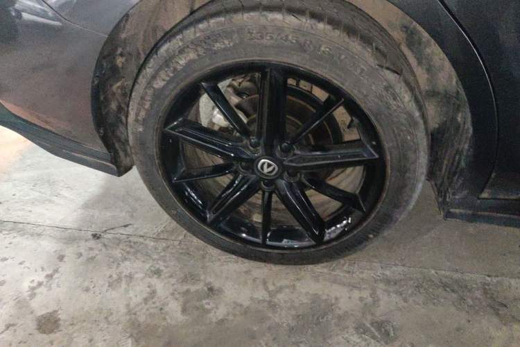 Used CHANGAN UNI-V 2023 1.5T Prestige Model
