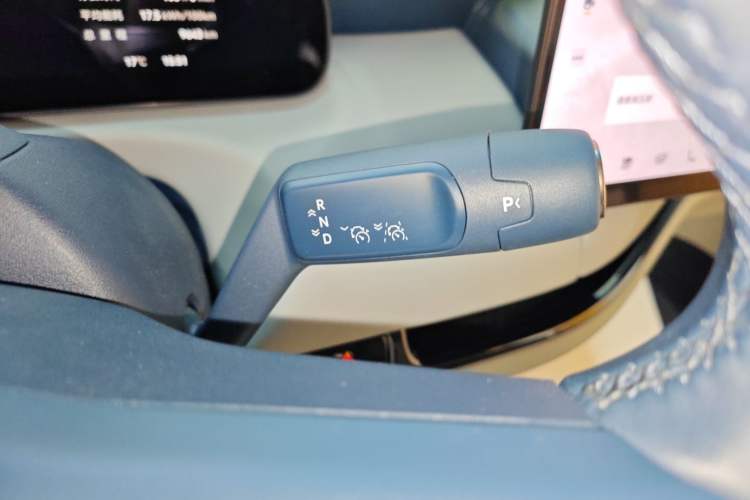 Used Zeekr MIX 2025 Long-Range Intelligent Driving Edition
