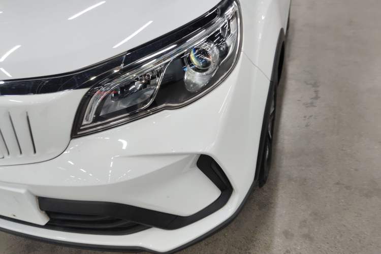 Used Geometry EX3 Kung Fu Cow 2021 Tough Bull Cow Left Front Headlight