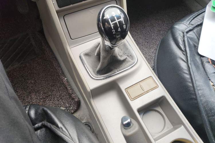 Used Geely Auto Classic Emgrand 2010 Hatchback 1.8L Manual Comfort Edition
