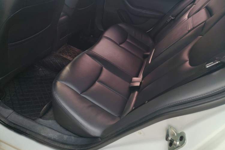 Used Roewe 360 2015 1.5L Manual Luxury Edition
