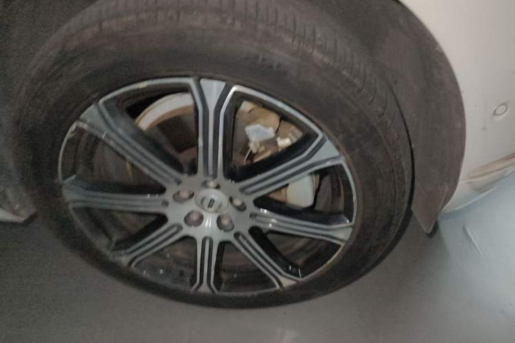 Used Volvo XC60 New Energy 2018 T8 eDrive Hybrid Prestige Luxury Edition
