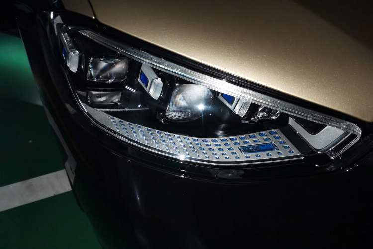 Used Mercedes-Benz Maybach S-Class 2022 S 680 4MATIC Right Front Headlight