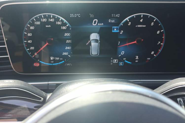 Used Mercedes-Benz GLE 2022 Facelifted GLE 350 4MATIC Fashion Edition Instrument Cluster