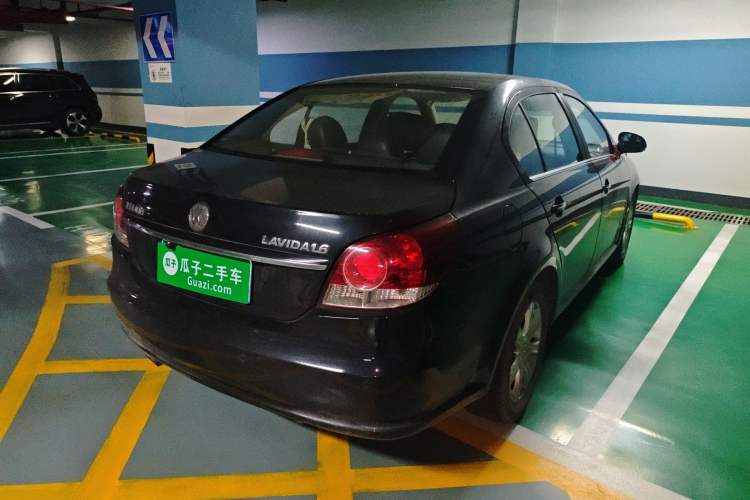 Used Volkswagen Lavida 2011 1.6L Automatic Premium Edition Rear Right 45 Deg