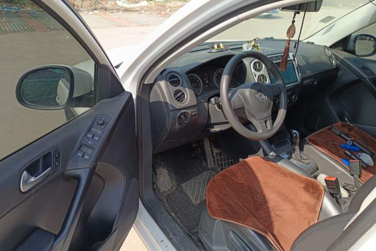 Used Volkswagen Tiguan 2015 1.8TSI Automatic Two-Wheel Drive Trend Edition Driver Seat