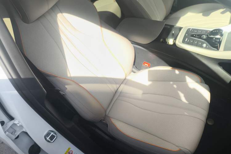 Used BYD Song Pro New Energy 2024 HONOR Edition DM-i 110KM Excellence Model
