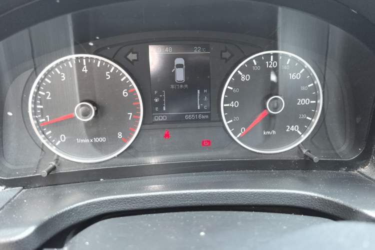 Used Yema T70 2016 Upgraded Model 1.8L Manual Elite Version Odometer Close Up