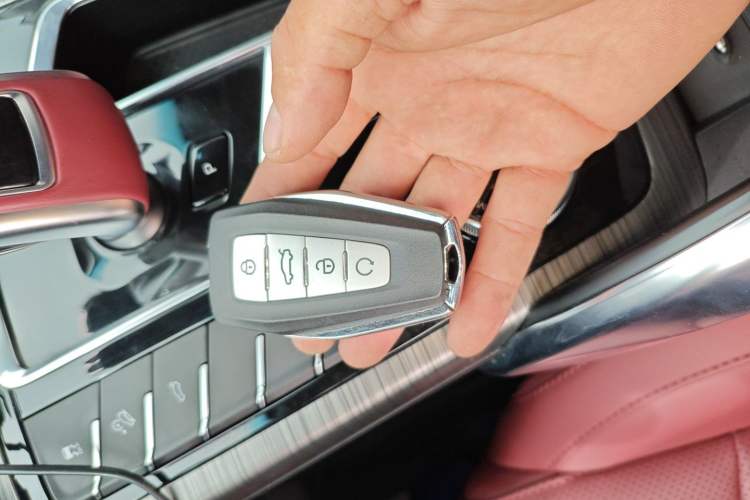 Used Geely Auto Emgrand X7 Sport 2022 Boyue X 1.8TD DCT ZhiZun Edition